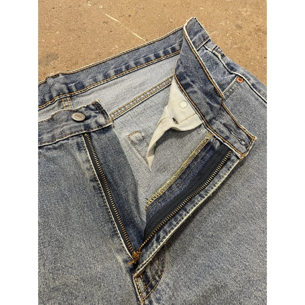 Levis 550 Jeans Mens 36x30 Blue Medium Wash Relaxed‎ Fit Tapered Leg Zip Fly